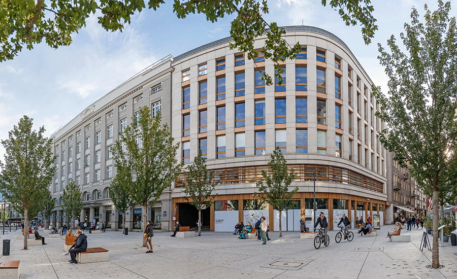 Dom Towarowy Braci Jabłkowskich z zewnątrz